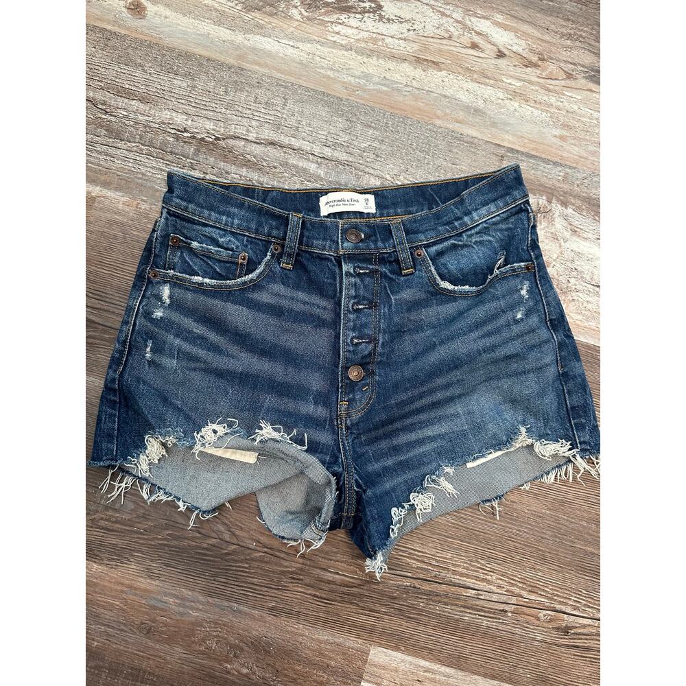 Abercrombie & Fitch distressed jean shorts sz 28/4